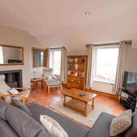3 Fishery Cottages - 2 Bedroom House Close To Town 班多伦 外观 照片