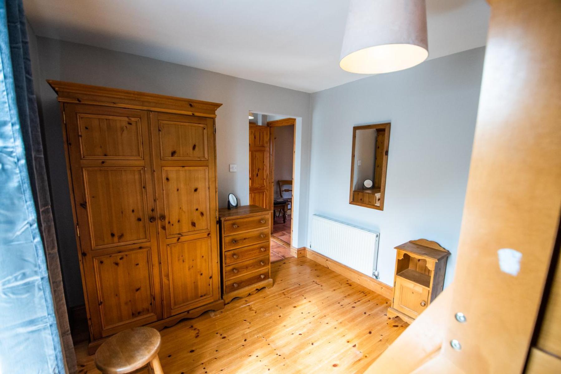 3 Fishery Cottages - 2 Bedroom House Close To Town 班多伦 外观 照片
